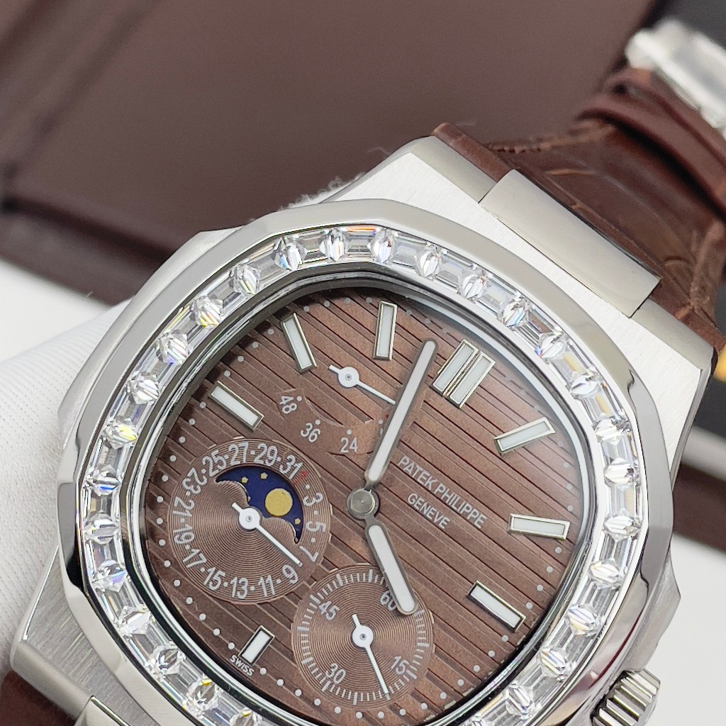 ĐỒNG HỒ NAM PATEK PHILIPPE NAUTINUS Br 5712 niềng đá baguette- Máy automatic - 40mm- chống nước-bảo hành 24 t