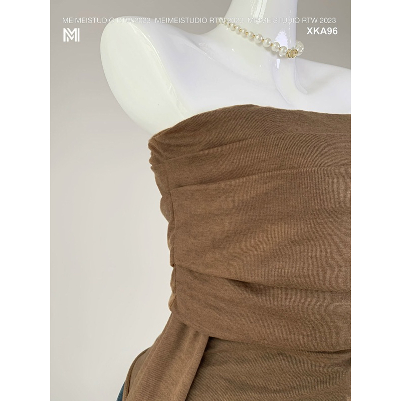 Áo len trễ vai dúm