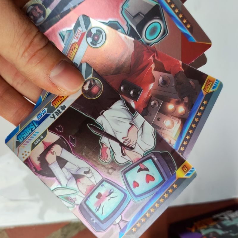 Hộp 160 thẻ bài skibiti toilet, thẻ bài quỷ đầu loa, cuộc chiến cameraman's