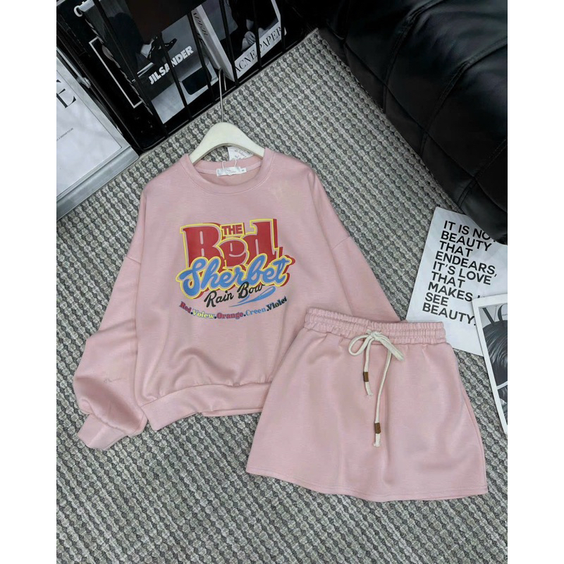 Set áo tay dài hoạ tiết kèm chân váy chữ A