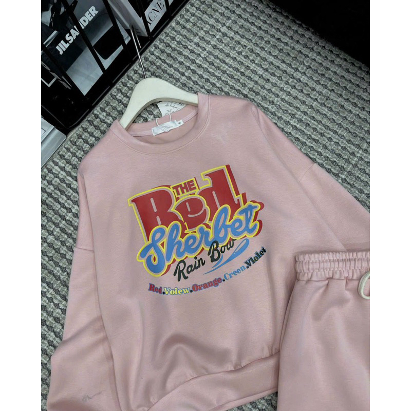 Set áo tay dài hoạ tiết kèm chân váy chữ A