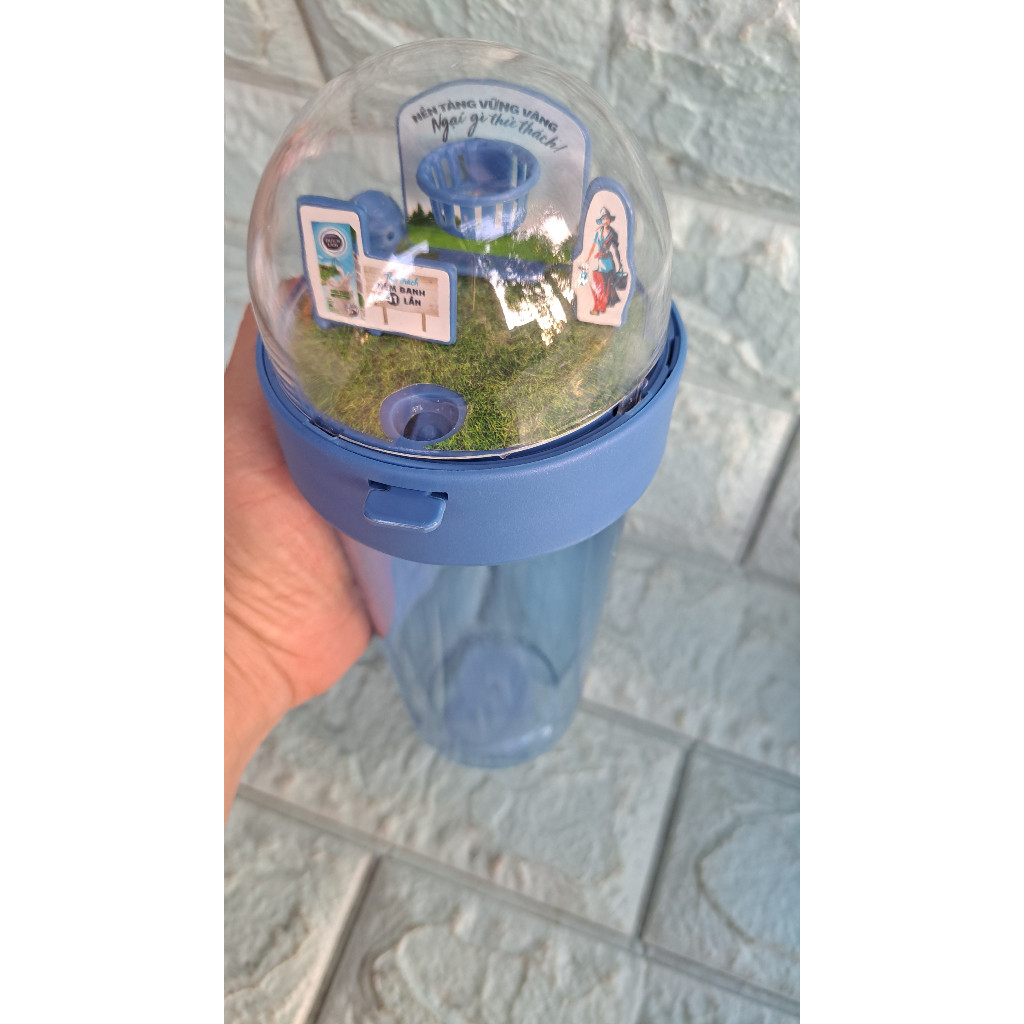 Bình nước kèm trò chơi bóng rổ cho bé Dutch Lady