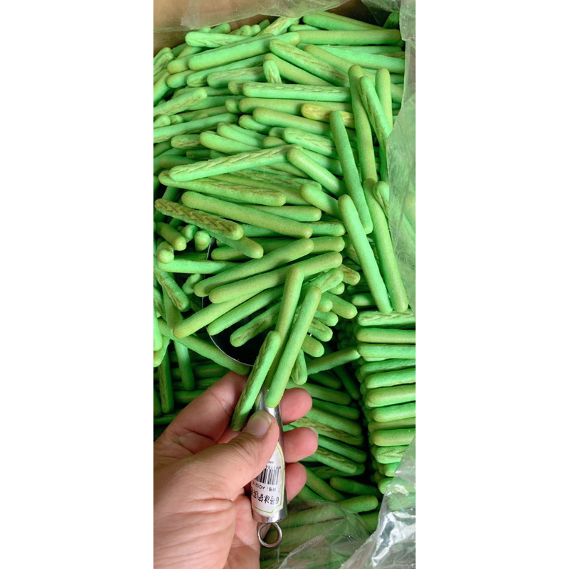 1Kg Bánh quy đũa mặn vị Trà Xanh  vị mới ngon ngon