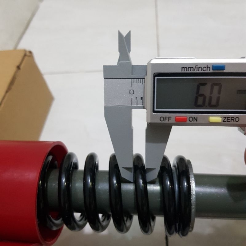 PHUỘC MD CHÂN CHÌ. HÀNG ĐẸP. .HÀNG CHẤT LƯỢNG. GẮN CÁC LOẠI XE. WAVE. DREAM. FUTURE. CÚP. 67...