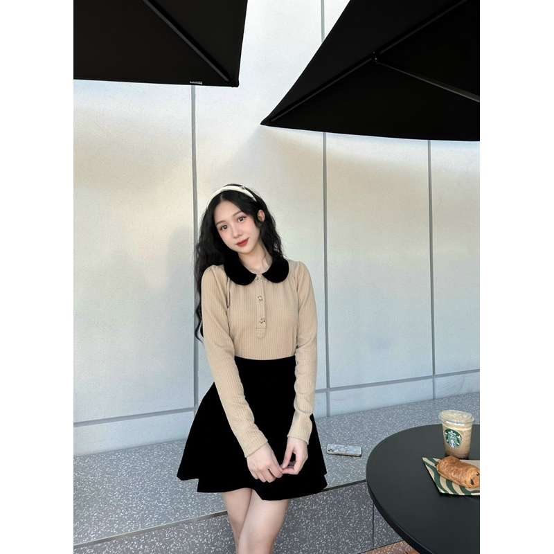 Áo thun nâu cổ nhung đen cúc nơ vàng by La Moneta 2 bản dài tay và cộc tay
