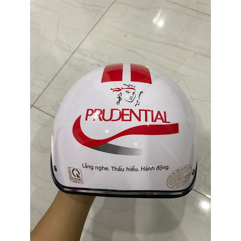 Mũ bảo hiểm Prudential