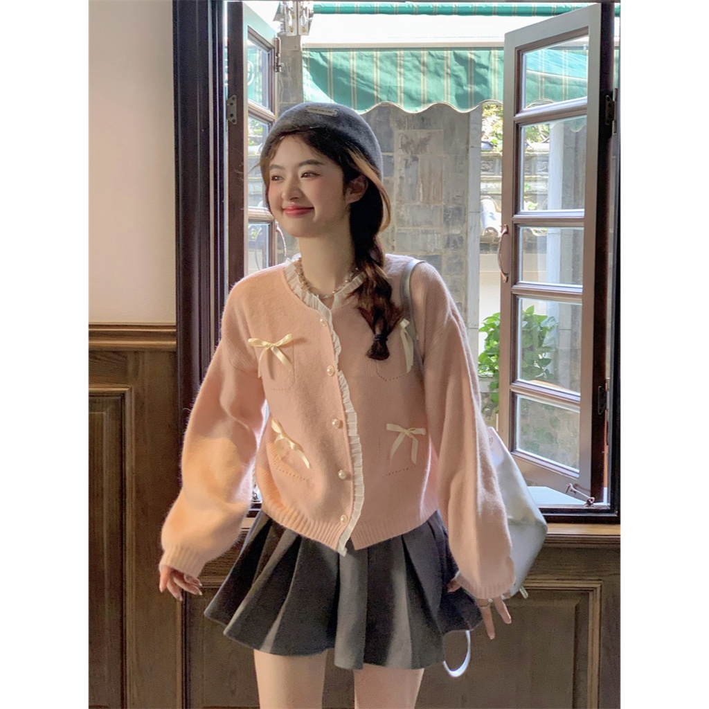 𝗺𝗶𝗲 𝘀𝘁𝘂𝗱𝗶𝗼 - SẴN Cardigan áo khoác len hồng đính thắt nơ cúc tròn viền ren mỏng