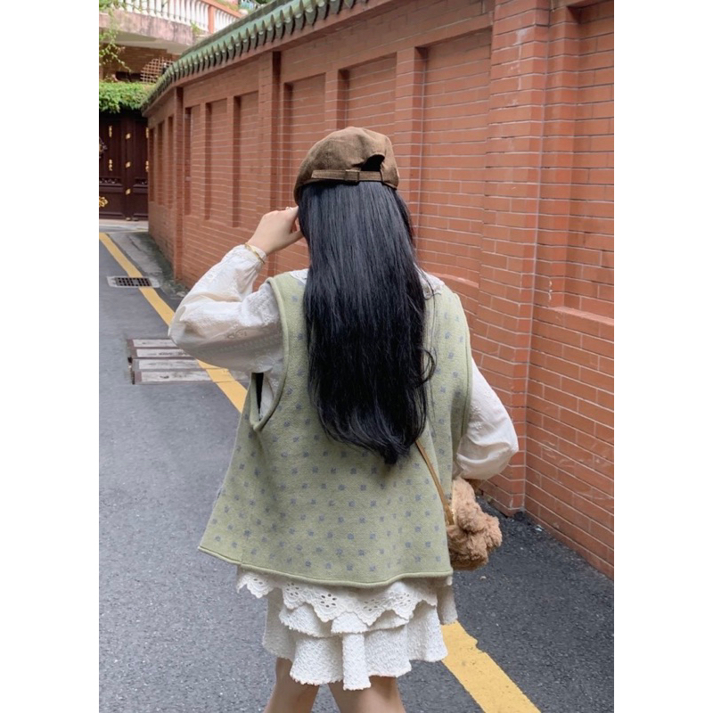 Áo gile len dệt kim thêu hoa mix sơ mi tiểu thư