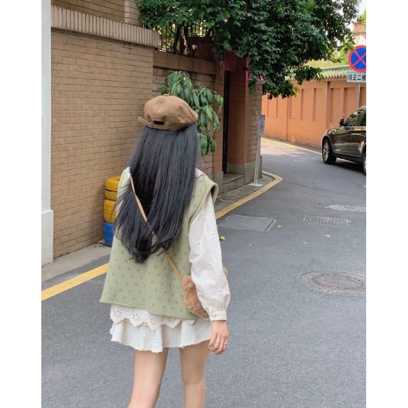 Áo gile len dệt kim thêu hoa mix sơ mi tiểu thư