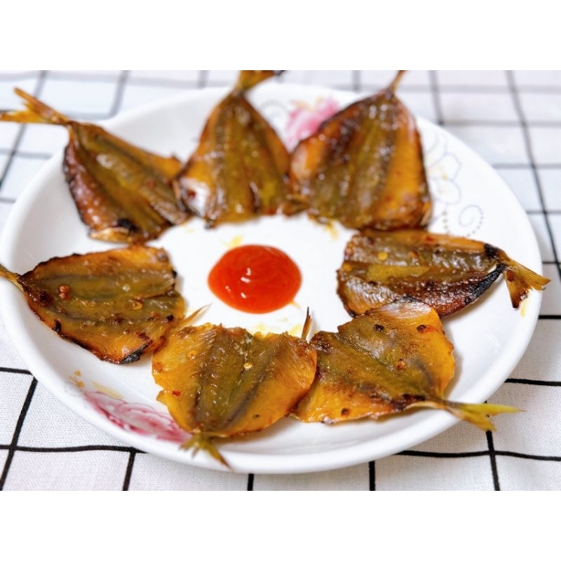 Cá chỉ vàng 1 nắng nhà làm 500gr