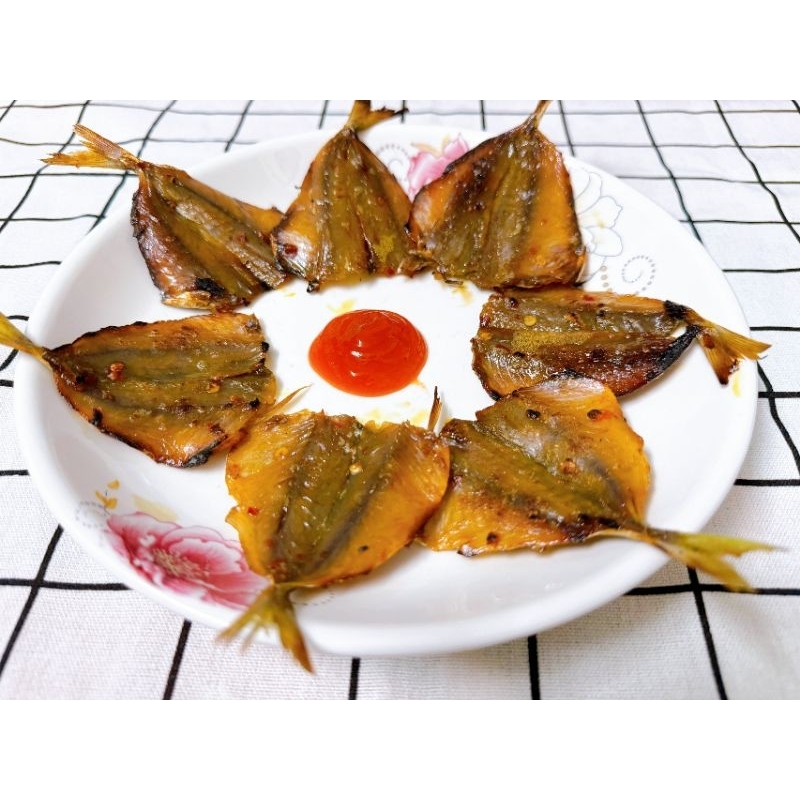 Cá chỉ vàng 1 nắng nhà làm 500gr