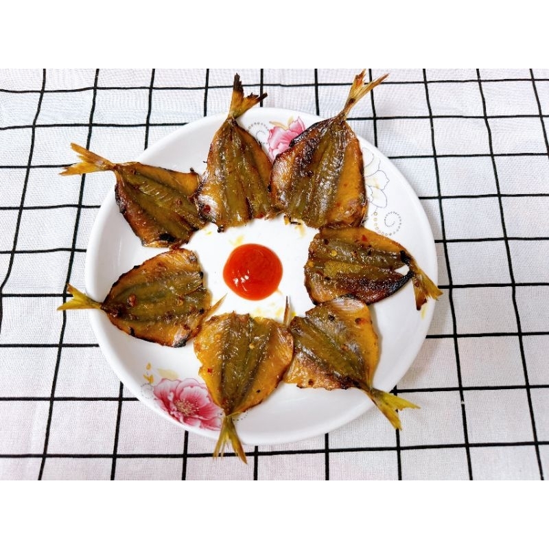 Cá chỉ vàng 1 nắng nhà làm 500gr