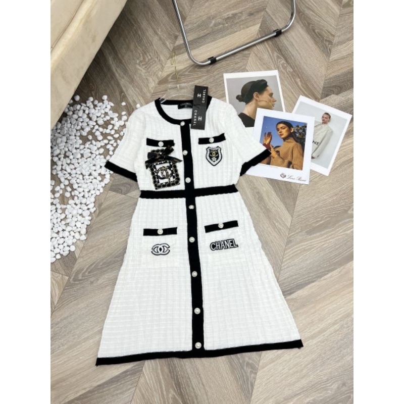 Đầm sơ mi tay phồng