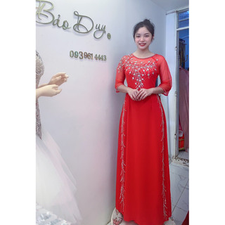 Đầm dạ hội mẹ trung niên