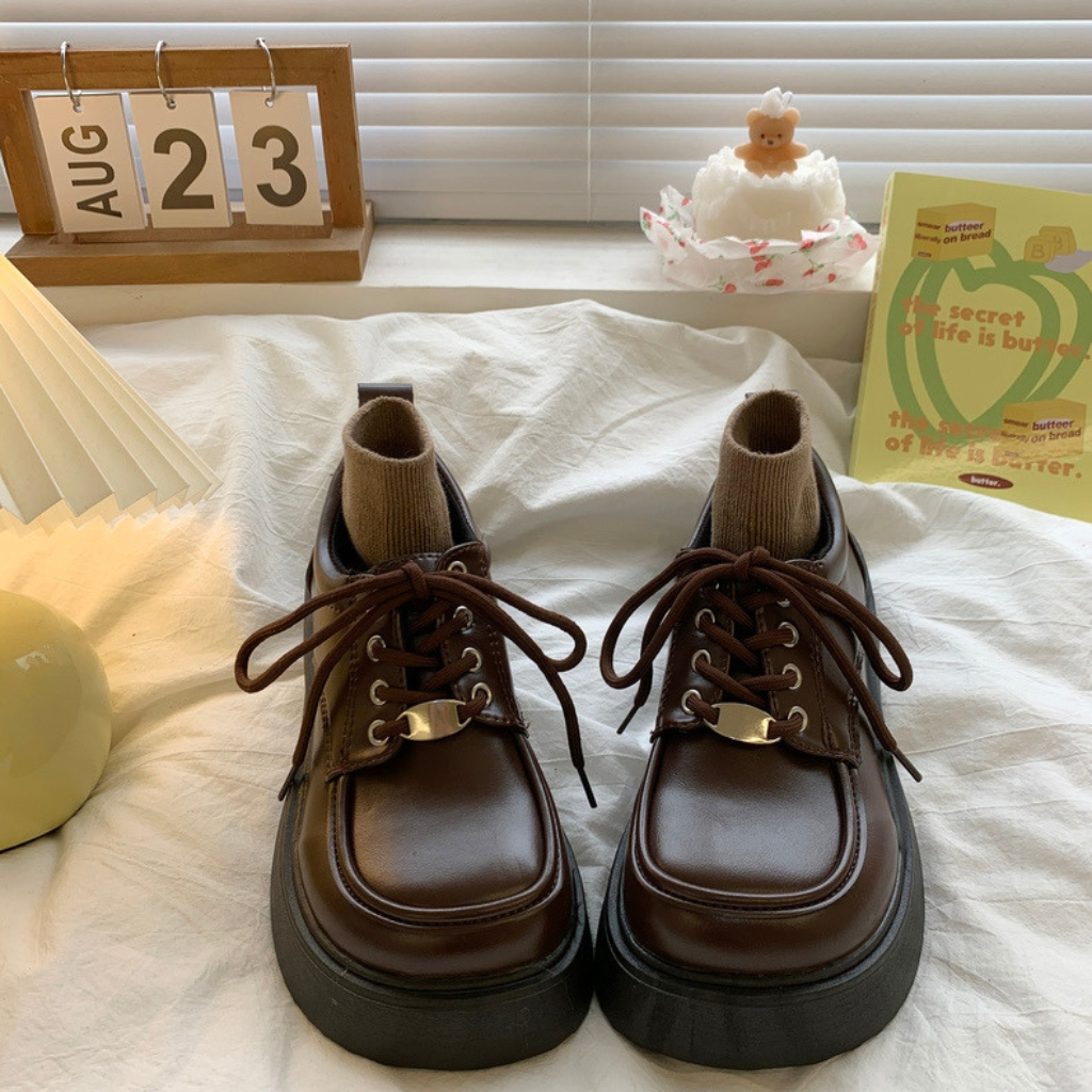 Giày oxford nữ  kiểu dáng năng động giày buộc dây mũi tròn Giày da đế dày mũi tròn to 2023 mã