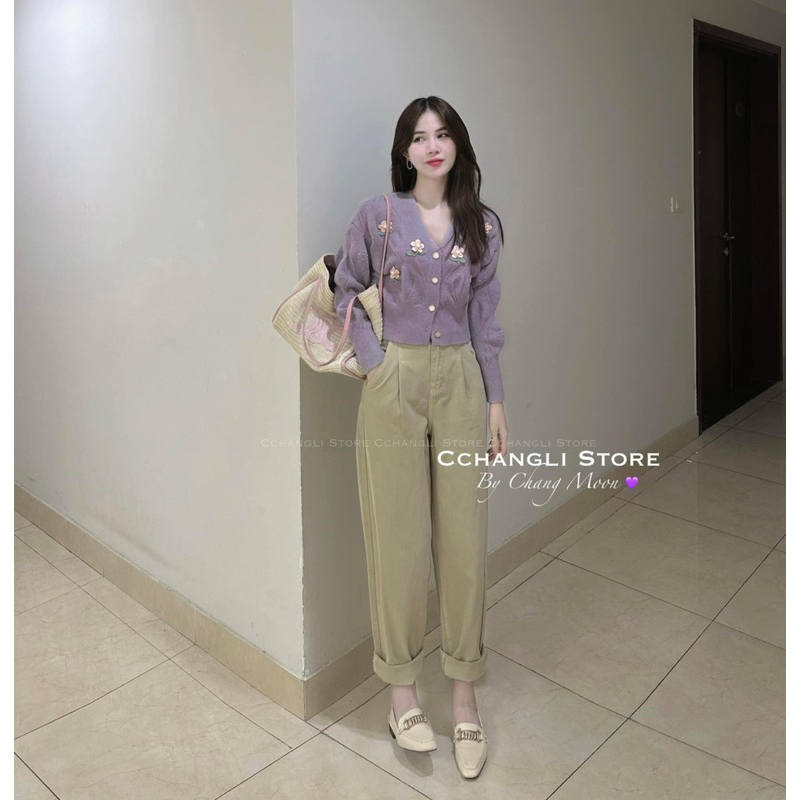 Áo len xoắn phồng đính hoa xinh xắn