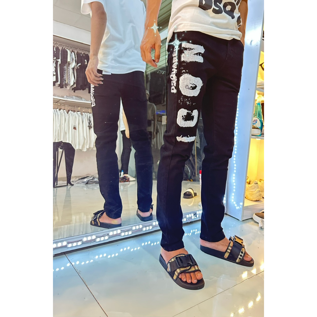 Quần Jean Nam DSQUARED2 ICON Đen Vẩy Sơn Quần Bò Nam ICON Hoạ Tiết Chữ Icon Chạy Dọc Vảy Sơn Bản 4 Khuy