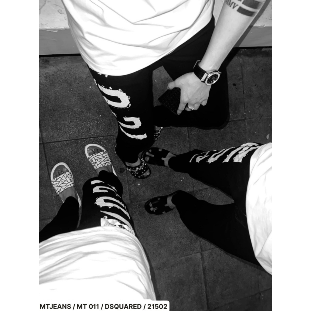 Quần Jean Nam DSQUARED2 ICON Đen Vẩy Sơn Quần Bò Nam ICON Hoạ Tiết Chữ Icon Chạy Dọc Vảy Sơn Bản 4 Khuy