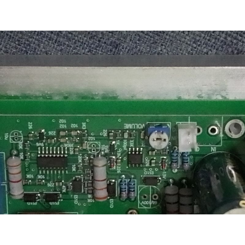 Bo công suất clasd 1000w IRS2092S và 4 fet chính hãng 4 tụ nguồn AC35 đến 55V có rơ le bảo vệ loa