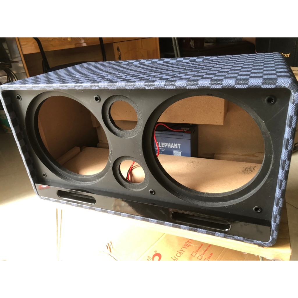 Vỏ thùng loa kéo xách tay 2 bass 20cm 2 treble mẫu mới