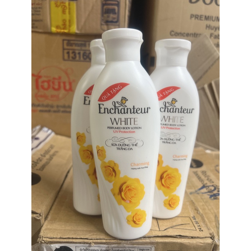 Sữa dưỡng thể trắng da Enchanteur Charming