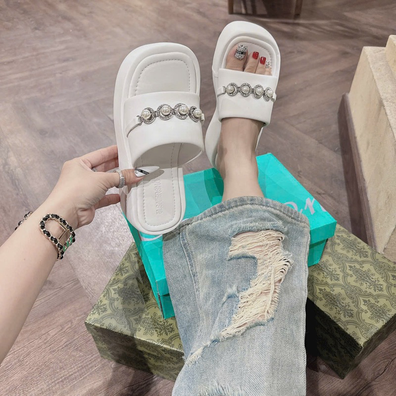 DÉP BÁNH MÌ QUAI NGO C 😍