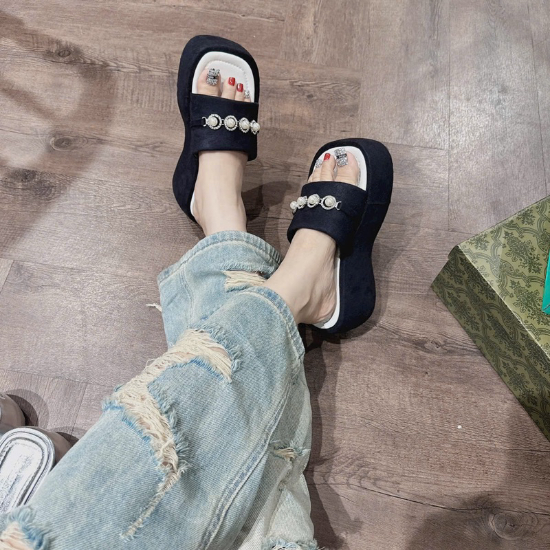 DÉP BÁNH MÌ QUAI NGO C 😍