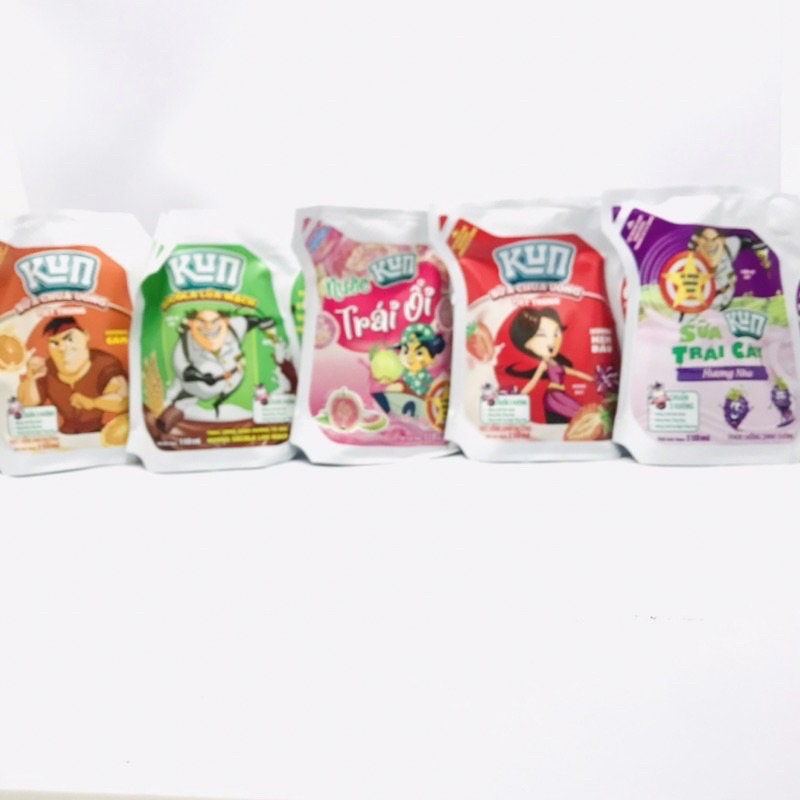 Sữa Kun sô-cô-la /dâu/cam/nho/ổi túi 110ml