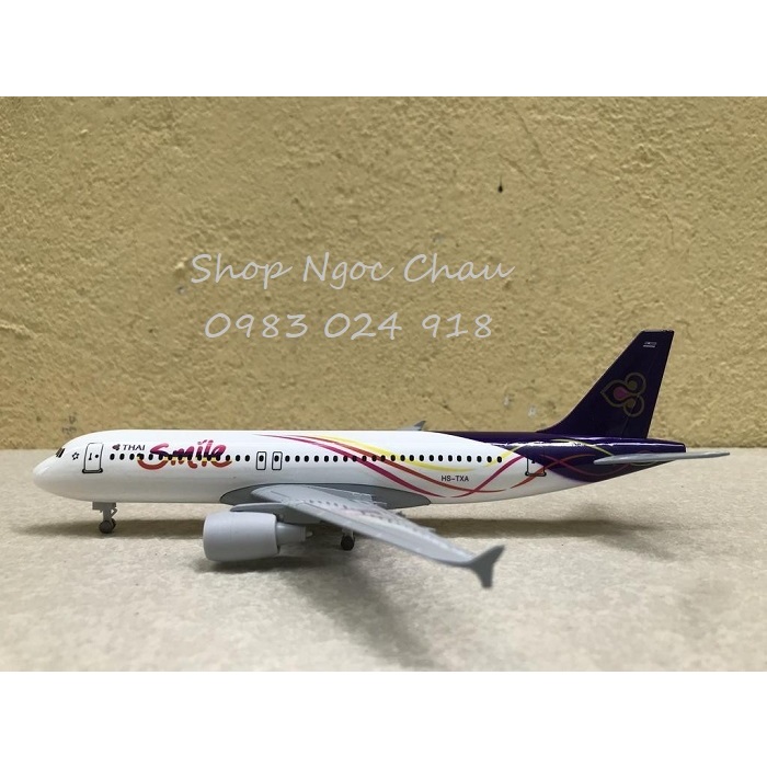 Máy bay mô hình tĩnh T.h.a.i S.m.i.l.e  A380 20cm có bánh xe