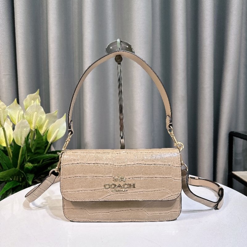 Túi COACH Brynn Shoulder Bag