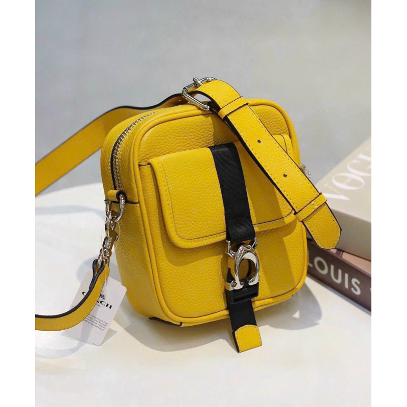 TÚI ĐEO CHÉO COACH BECK PEBLE CJ736