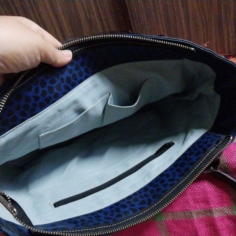 Tote quai xach da that hoa tiết beo, hiệu Modeco si Nhật size  41 x24x18