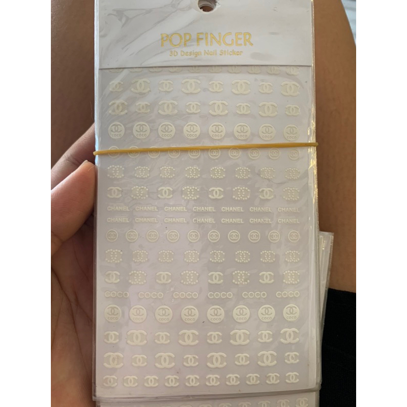 Sticker thương hiệu