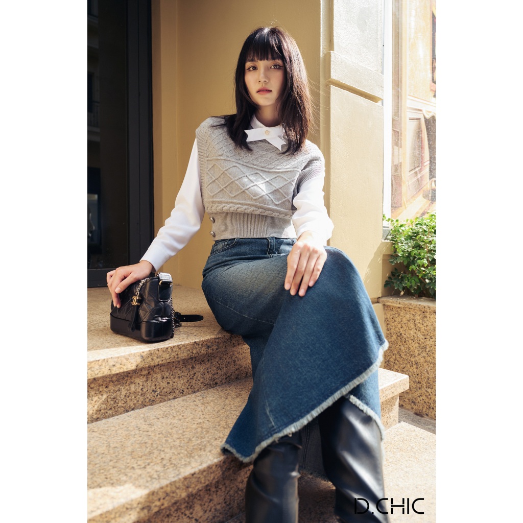 Áo len ba lỗ vặn thừng cúc dưới gấu D.CHIC MS: 188108