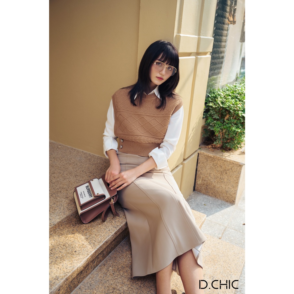 Áo len ba lỗ vặn thừng cúc dưới gấu D.CHIC MS: 188108