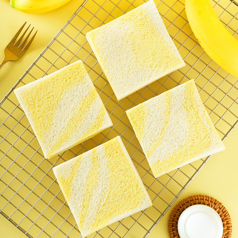 1 Hộp 8 Bánh Sandwich Ông Già Yideli 5 Vị Khoai Môn, Socola, Phomai,Chuối, Kem