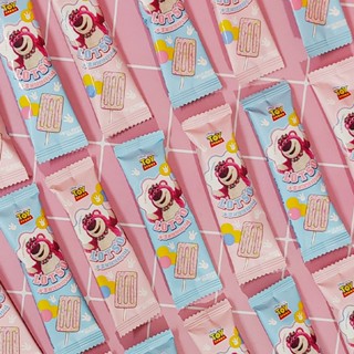 Combo 10 Que Kẹo Mút Sữa Kết Hợp Cùng Với Kẹo Nổ Gấu Dâu Lotso