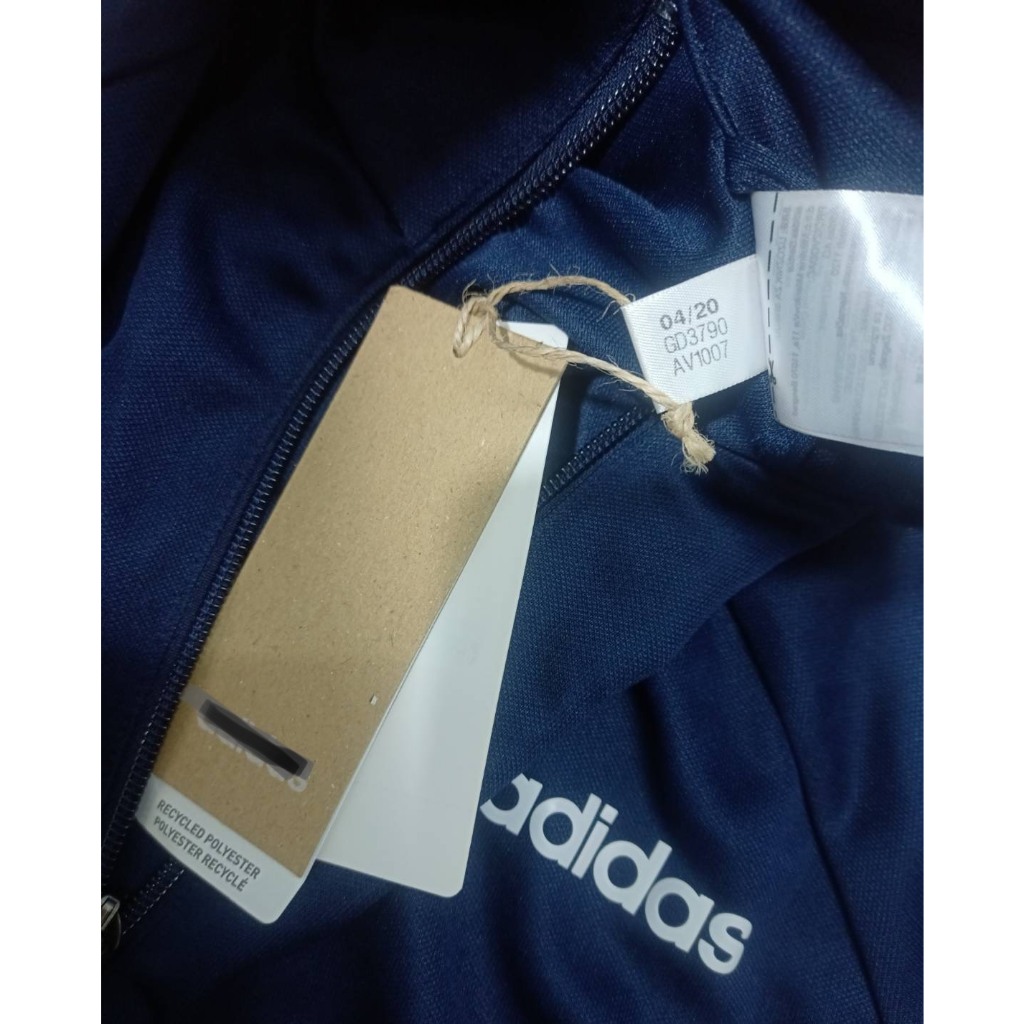 Áo khoác Adidas mã gd3790 full bọc tag hãng đầy đủ, giá web $100 số lượng có hạn