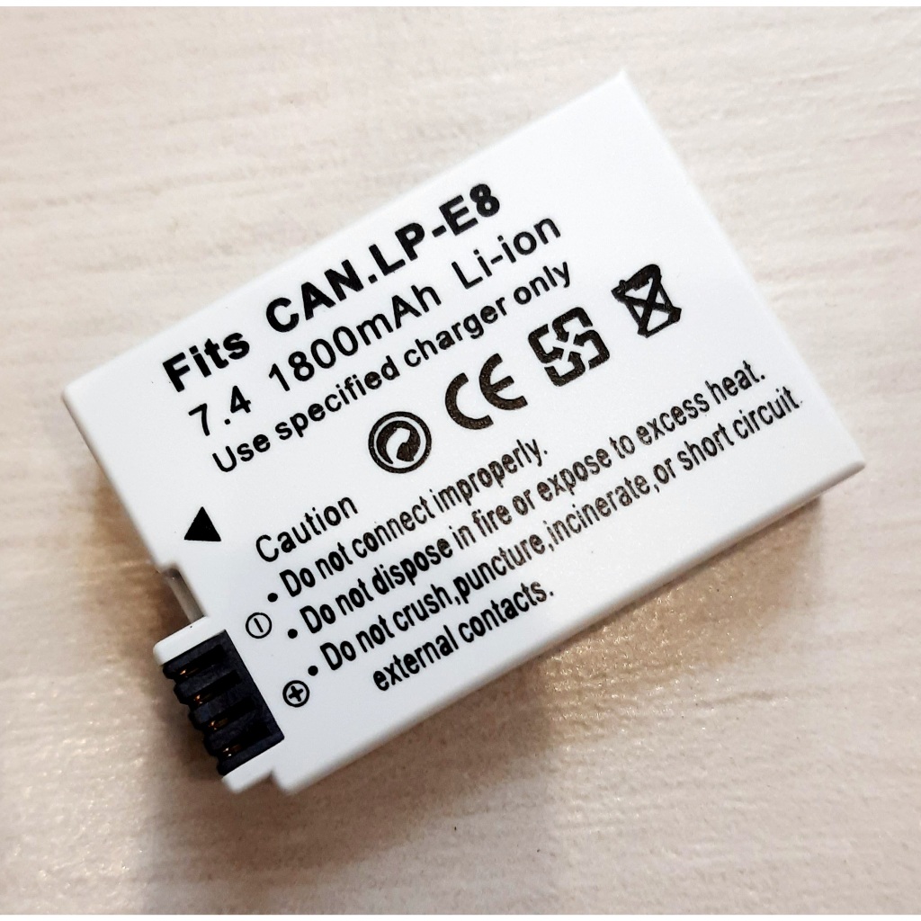 Sạc pin LP-E8 cho máy ảnh Canon 550D/600D/650D/700D