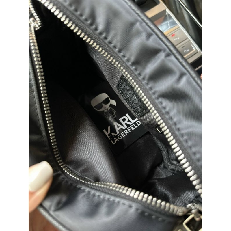 Túi đeo chéo nam&nữ cá tính KARL vái dù bản to thêu logo cực nét tặng kèm móc treo fullbox hãng