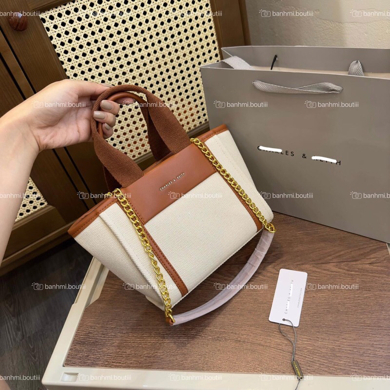 TÚI C_N_K TOTE CẦM TAY 2023