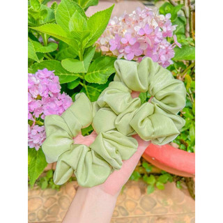 Cột tóc scrunchies satin/ lụa hàng thiết kế handmade by Mi - chất dày dặn