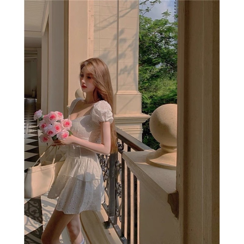Đầm ren tay ngắn có nơ
