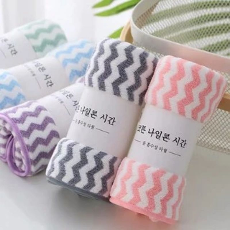 Khăn mặt Hàn Quốc có dòng kẻ 50x30cm lông cừu