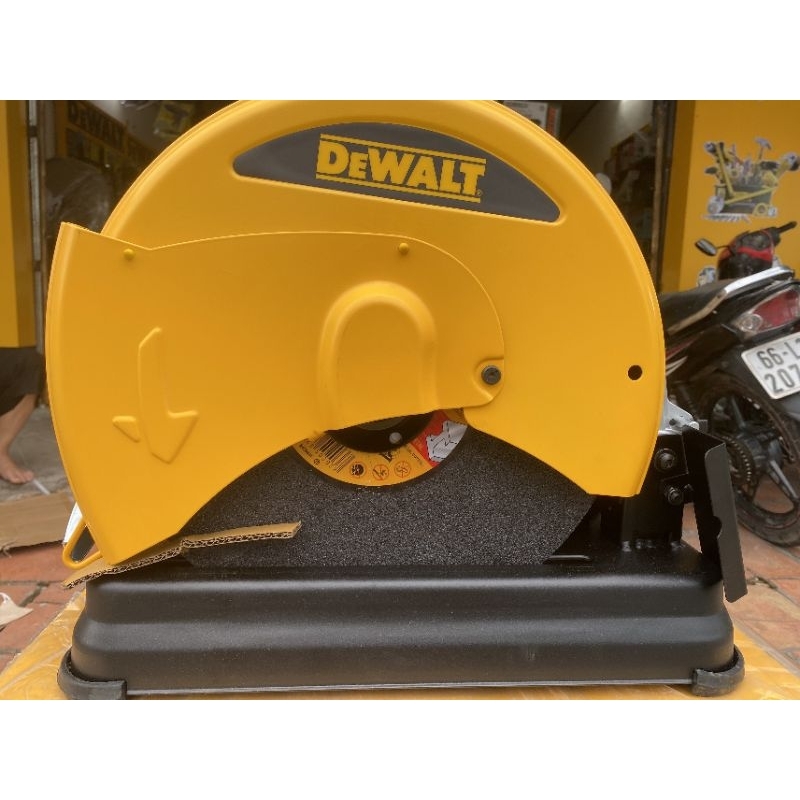 Máy cắt sắt DEWALT D28730