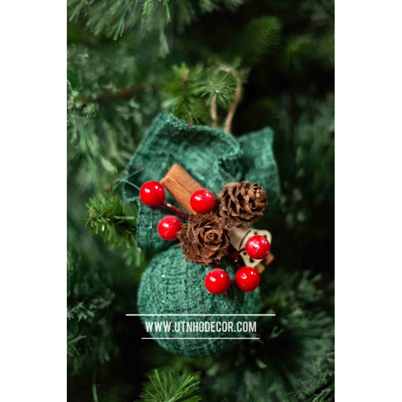 1 Trái châu vải bố treo cây thông Noel