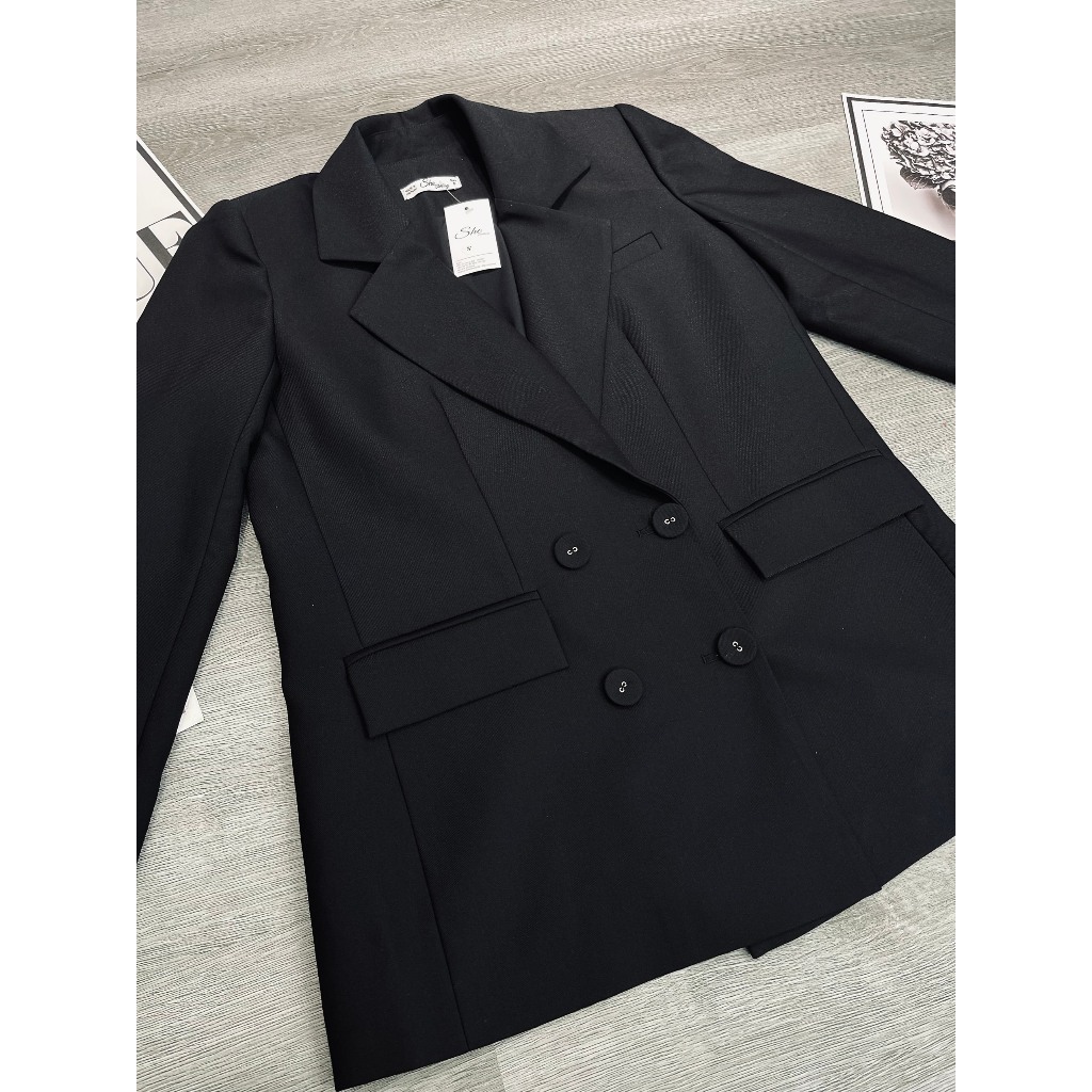 Áo vest đen dài tay cúc bọc AV133