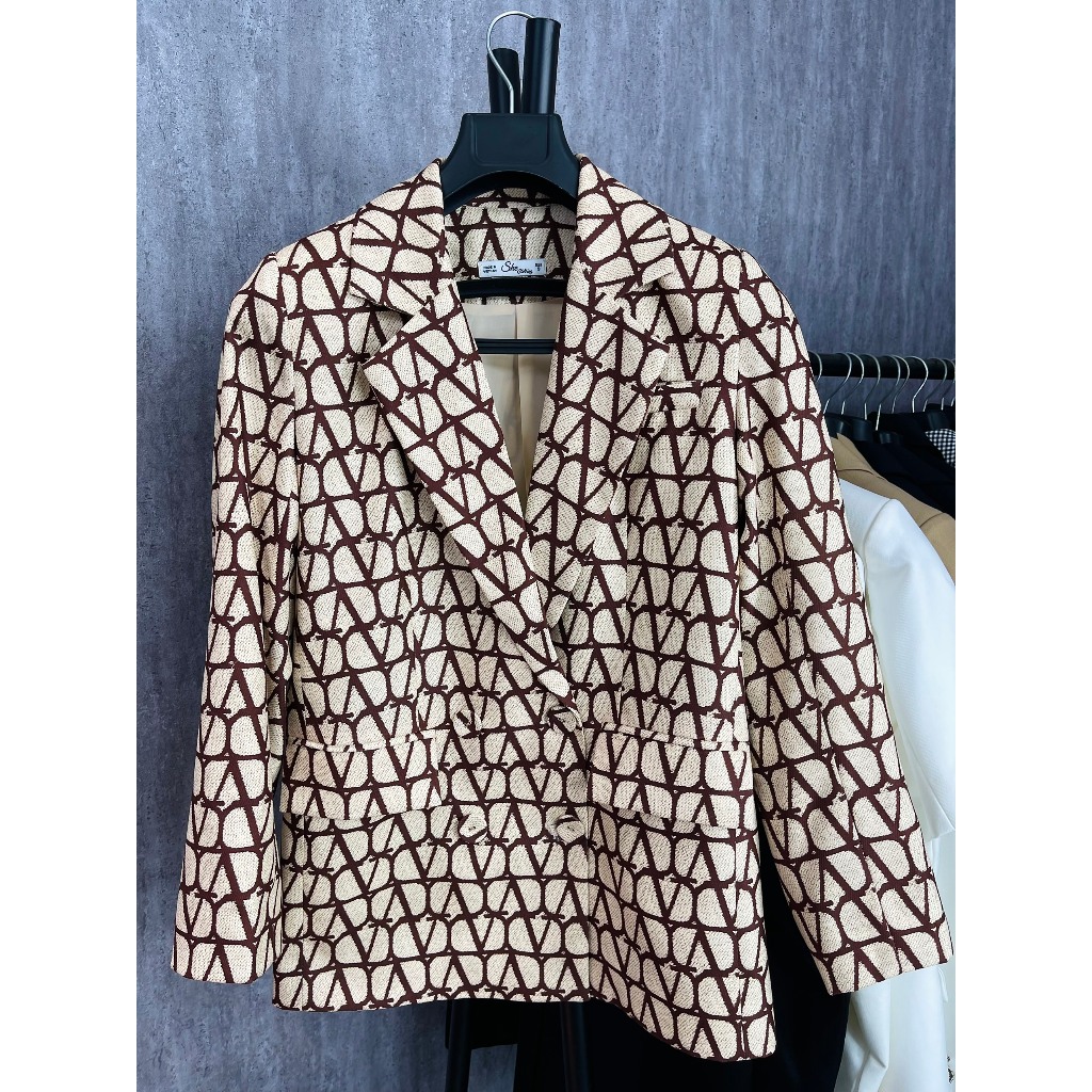 Áo vest dài tay hoạ tiết nâu AV130