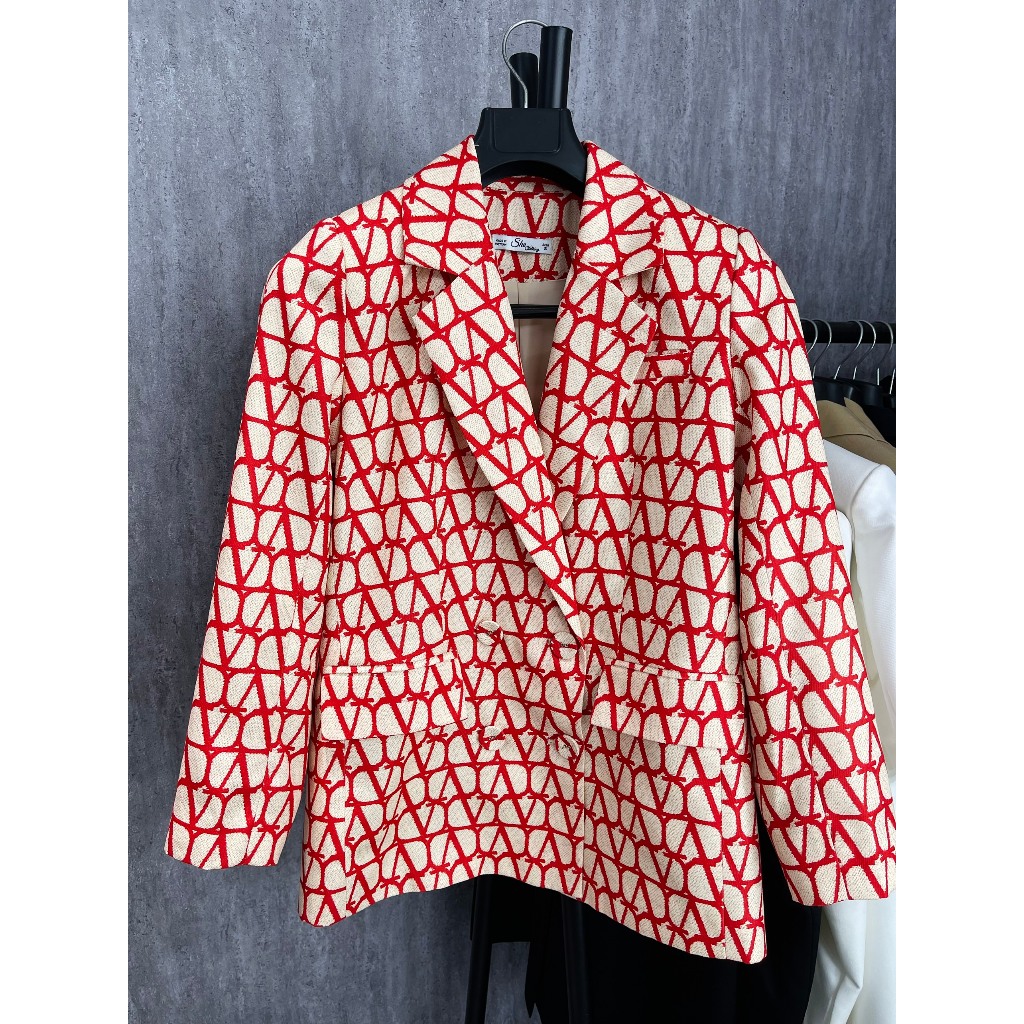 Áo vest dài tay hoạ tiết đỏ AV129