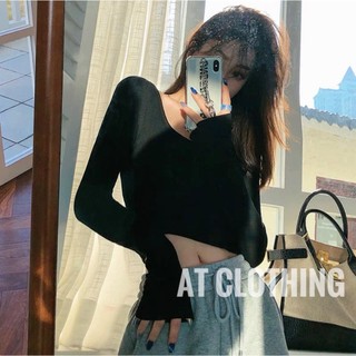 Áo thun croptop tay dài xỏ ngón at clothing